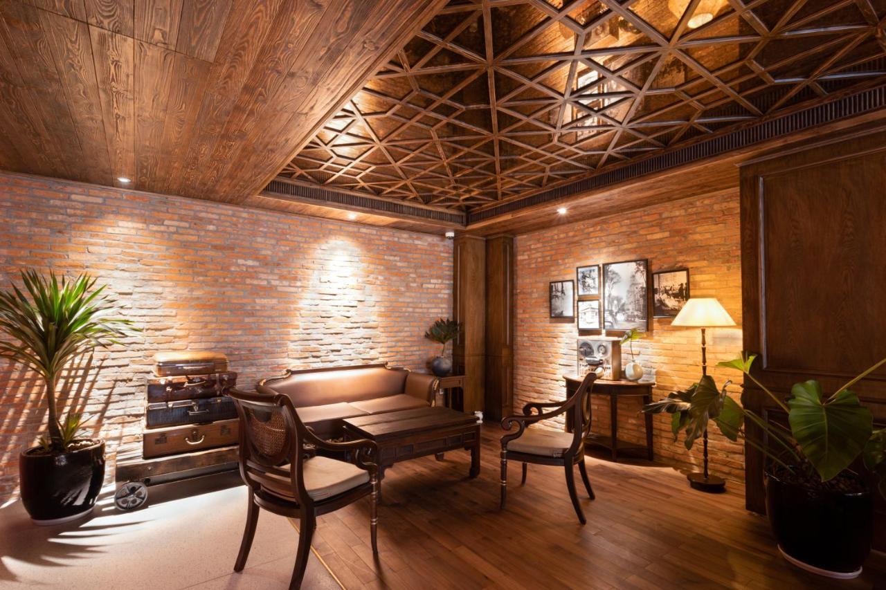 Cochin Sang Khách sạn 4*