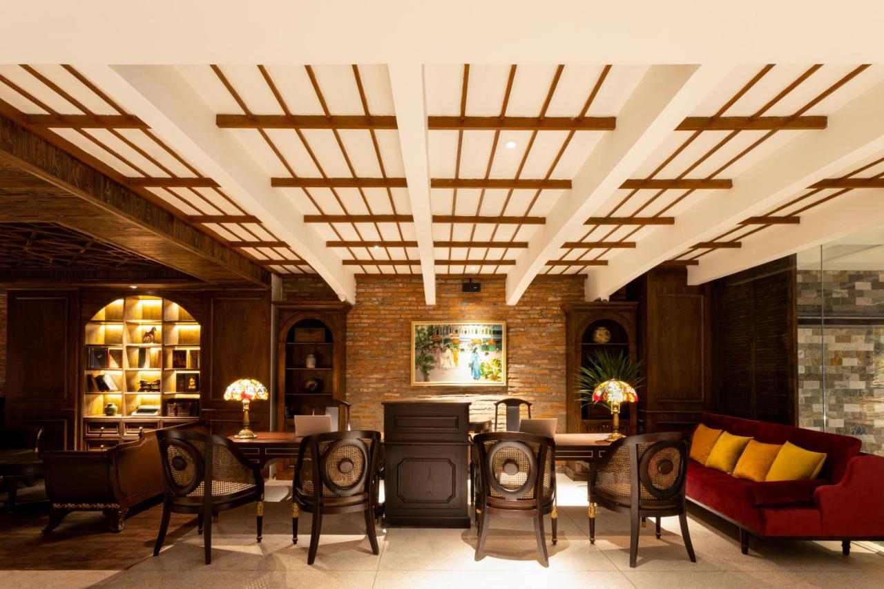 Khách sạn Cochin Sang 4*