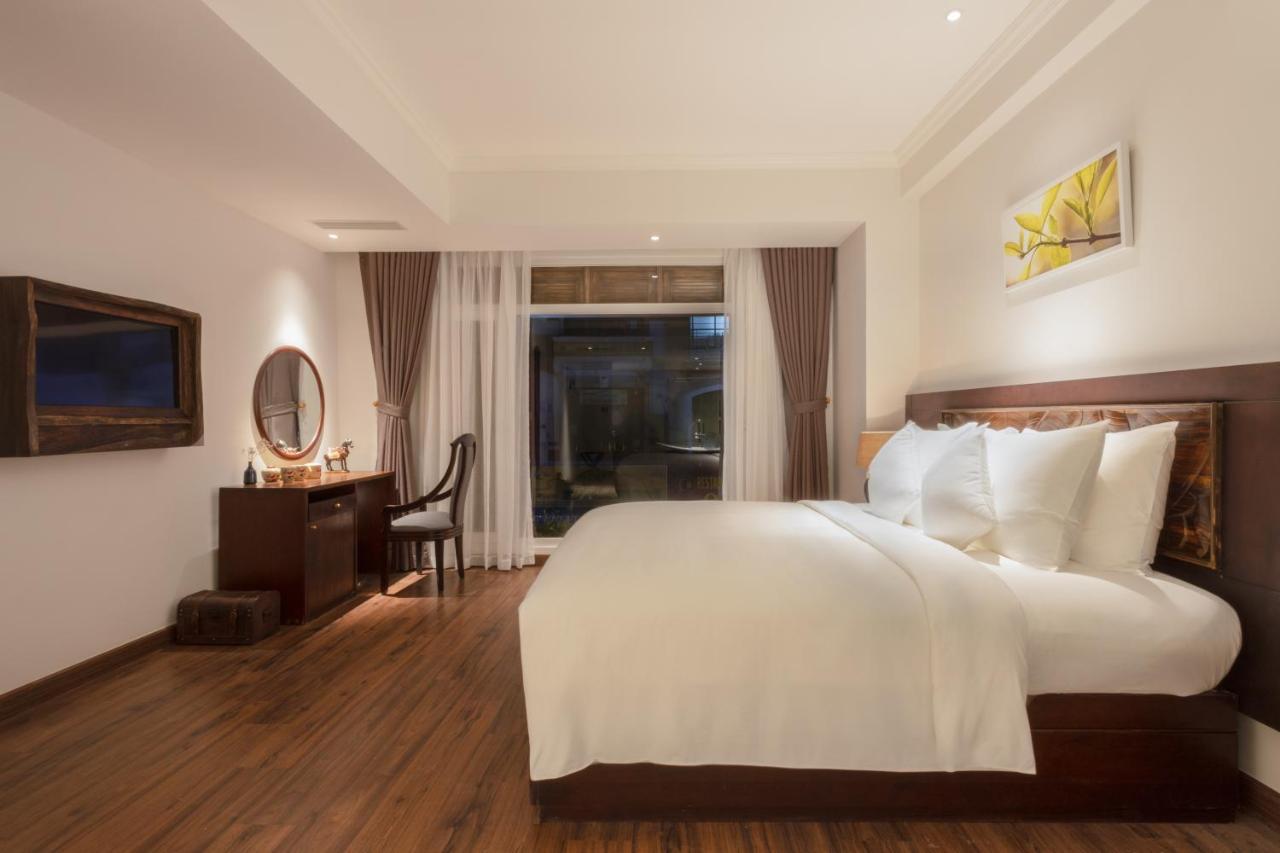 Cochin Sang Khách sạn 4*