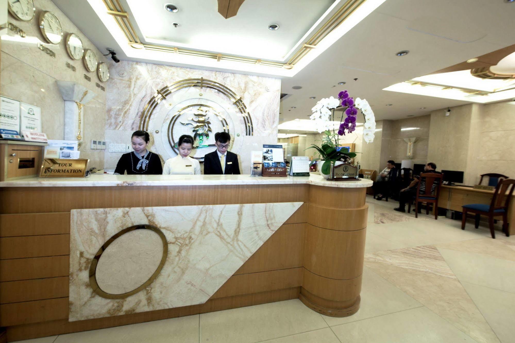 Cochin Sang Khách sạn 4*
